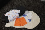 Shorts-Set und 2 T-Shirts - Imagen 2